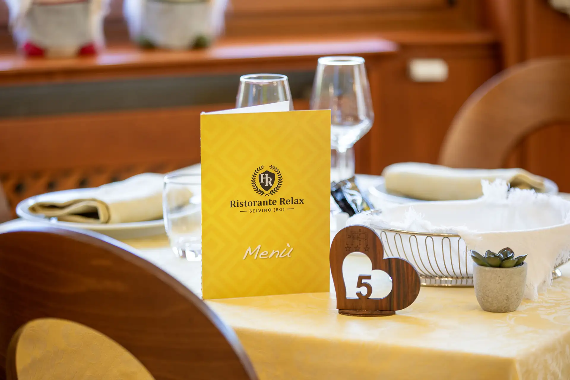 menù sul tavolo ristorante Albergo Relax Selvino
