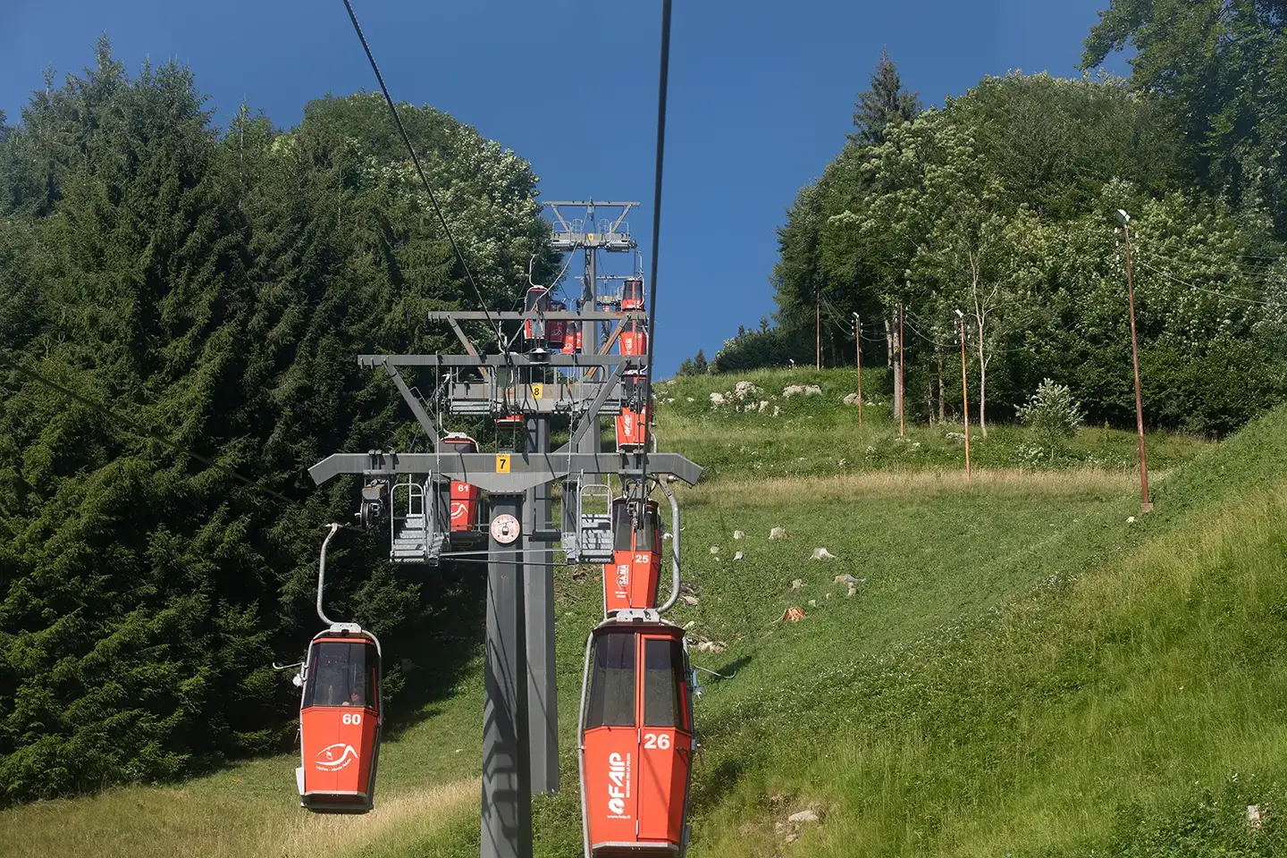 Ovovia in estate Selvino